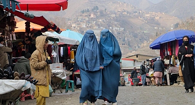 Taliban, Afganistan'da kadınların BM için çalışmasını yasakladı