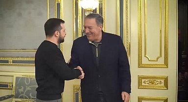 Zelenski, eski ABD Dışişleri Bakanı Pompeo ile görüştü
