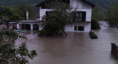 Bosna Hersek ve Hırvatistan'ı sel vurdu!