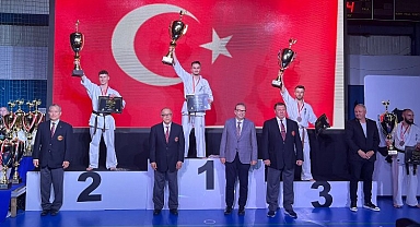 Bursa Yıldırımlı sporcular tarih yazdı