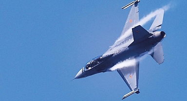 G7 zirvesinden eli dolu dönüyor! Zelenski’ye F-16 sözü
