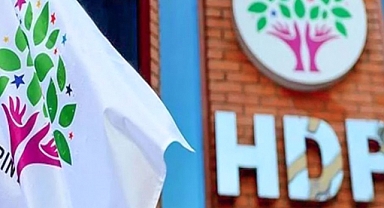 İslam aleyhindeki faaliyetleriyle bilinen HDP/YSP'nin gençlik kolların dan Kürtlere 'İncil' operasyonu!