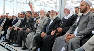 Peygamber sevdalıları meydanı doldurdu