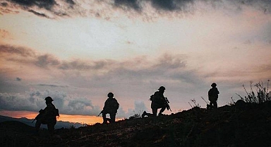 Suriye sınırında 1'i terör örgütü mensubu 5 kişi yakalandı