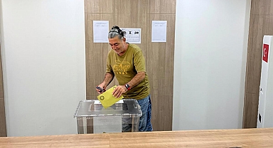 Tayland'daki Türk seçmenler 2. tur seçimleri için sandık başında