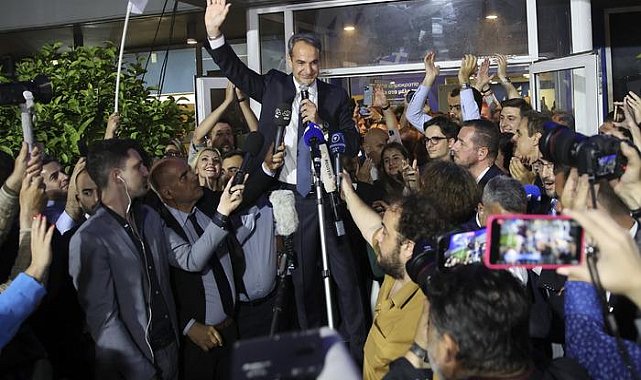Yunanistan'da seçim sonuçları! Başbakan Miçotakis yeniden sandığa gitme mesajı verdi