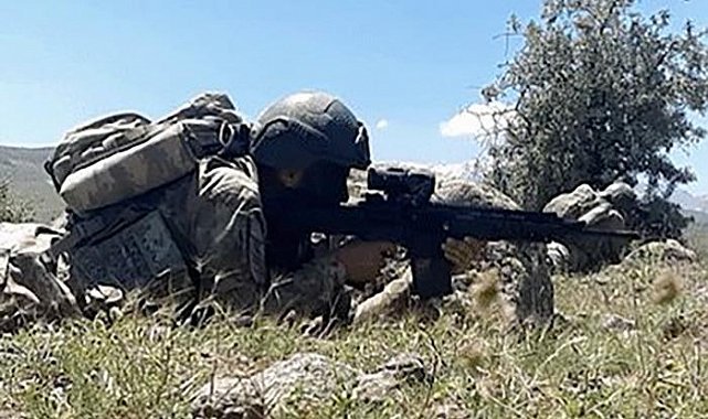 Barış Pınarı bölgesinde komandolara teslim oldu!