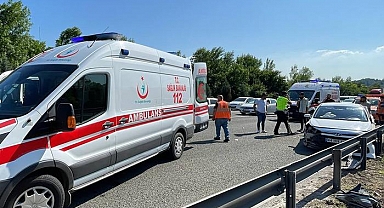 Bayram tatili yolunda zincirleme kaza! 9 kişi yaralandı
