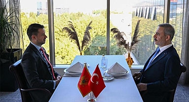 Dışişleri Bakanı Fidan, Karadağ Cumhurbaşkanı Miltovic'le görüştü