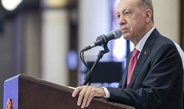 Erdoğan'dan eski cumhurbaşkanı Abdullah Gül'e teşekkür!