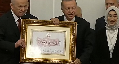 Erdoğan Meclis'te yemin etti! Yeni dönem başladı..