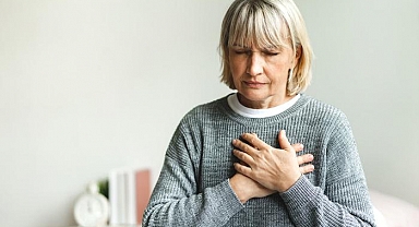 Göğüs kafesi ağrısı nasıl geçer, Kaburga kemiği ağrısı için ne yapılır? Göğüs kafesi ağrısı neden olur, ne iyi gelir?