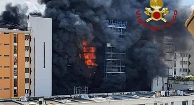 İtalya’nın başkenti Roma’da yangın: 1 ölü, 9 yaralı