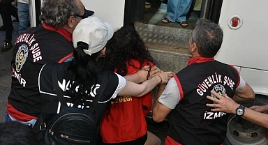 İzmir’de LGBT yürüyüşüne polis müdahalesi! Çok sayıda gözaltı var