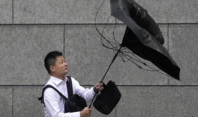 Japonya’daki Mawar Tayfunu'nda 1 kişi hayatını kaybetti