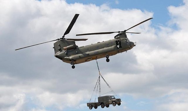 Kanada'da Chinook tipi askeri helikopter düştü: 2 ölü 2 yaralı