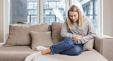 Karın ağrısı nasıl geçer, şiddetli karın ağrısına ne iyi gelir? Karın ağrısı neden olur, gebelikte karın ağrısının nedenleri nelerdir?