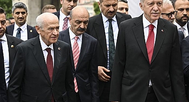 MHP lideri Bahçeli karşıladı! Cumhurbaşkanı Erdoğan milletvekili yemin törenini locadan takip etti