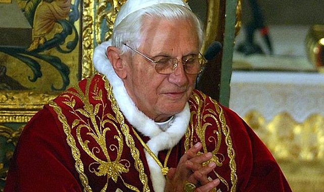 O ülkede gündem yaratan iddia: Kuzeni, Papa 16. Benedikt'in mirasını reddetti! Miktarı ise...