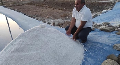 Ekmek kapıları yüzyıllardır değişmedi, yaz kış yok satıyorlar! Derince köyünde herkes geçimini bu şekilde sağlıyor