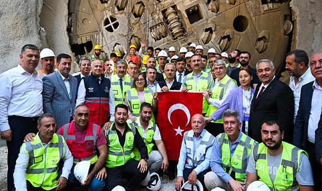 Bakan Uraloğlu açıkladı! 60 dakikalık yol 10 dakikaya düşecek