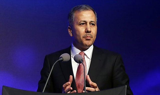 Bakan Yerlikaya duyurdu! Göçmen kaçakçılığına bir darbe daha: