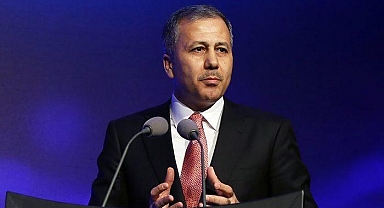 Bakan Yerlikaya duyurdu! Göçmen kaçakçılığına bir darbe daha: