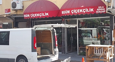 Begüm Çiçekçilik, Sefaköy Sultan Murat Caddesi'nde Çiçek Severlere Hizmet Veriyor
