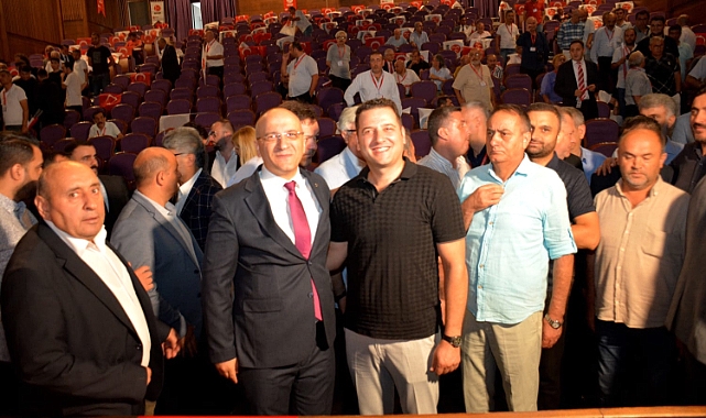 Küçükçekmece MHP'de Ekrem Sarısoy güven tazeledi