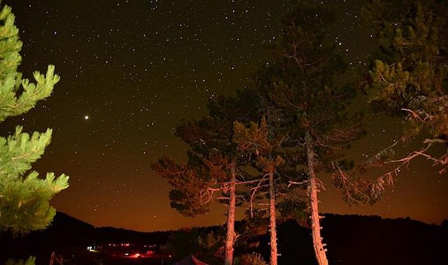Perseid göktaşı yağmuru ne zaman, saat kaçta, Türkiye'de nereden izlenir?