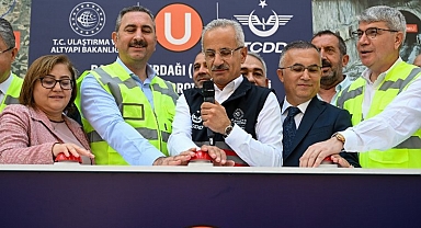 Türkiye'nin en uzun demiryolu tünelinde ışık gözüktü
