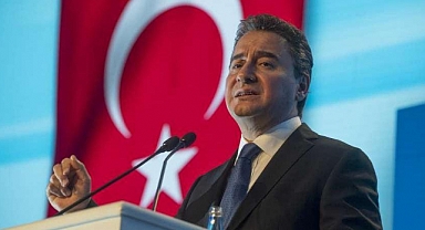Ali Babacan,“Daha güzel ve hakiki bir demokrasi hikâyesi yazacağız.”