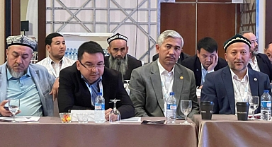 Doğu Türkistan Milli Birlik Şurası yapıldı.
