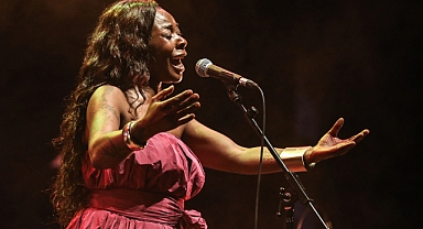 Grammy Ödüllü Buika’dan Üst Üste İki Gece Unutulmaz Performans