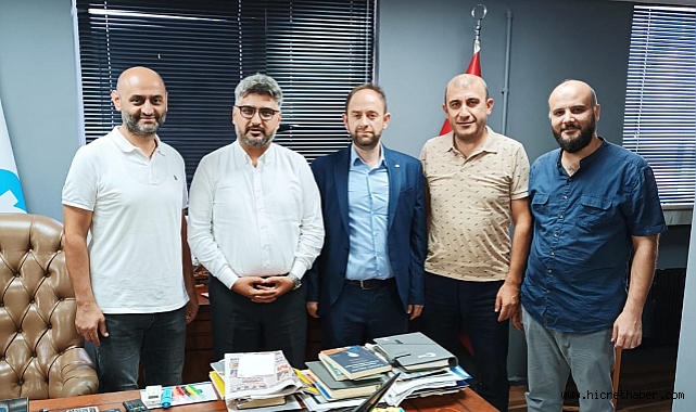 İHH Küçükçekmece İlçe Başkanı ve Yönetim, İlim Yayma Küçükçekmece İlçe Başkanı Murat Gülep'i Makamında Ziyaret Etti