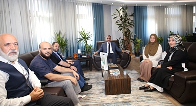İHH Küçükçekmece, Kaymakam Anteplioğlu'na Hayırlı Olsun Ziyaretinde Bulundu