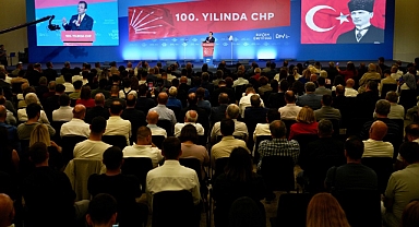 İmamoğlu,“100. Yılında CHP” başlıklı panelin açılışında konuştu.