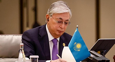 Kazakistan'da referandum kararı