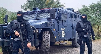 Kosova'da tansiyon yükseliyor: Sırplar polis noktasına saldırdı: 1 ölü