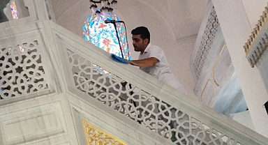 Maltepe Belediyesi’nden Mevlid Kandili öncesinde temizlik