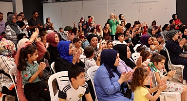 Maltepe Belediyesi’nden öğrencilere çanta ve kırtasiye desteği