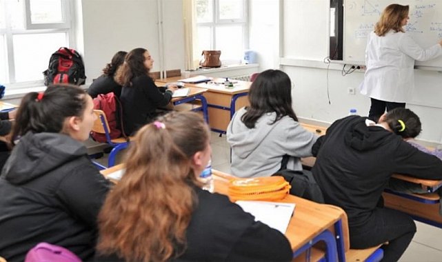 MEB'den Türkçe kararı