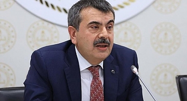 MEB yeni kararı duyurdu!.Lisede sınıfta kalma geri geldi! İşte yeni ortalama ve devamsızlık kararları..