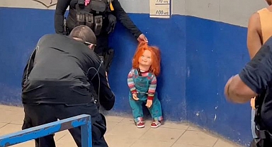 Meksika'da sıra dışı olay! 'Şeytan bebek' Chucky gözaltına alındı
