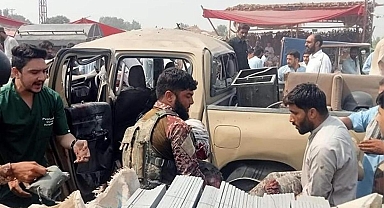 Pakistan’da bombalı saldırı