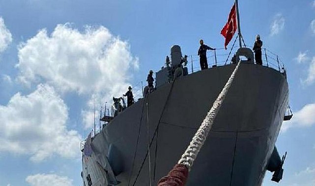 Türkiye'den yardım eli: TCG Bayraktar ve TCG Sancaktar, Libya’da