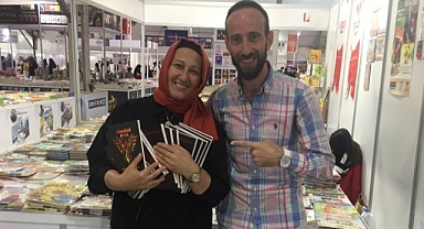 Ensar Açıkgözoğlu,13'üncüsü düzenlenen Kocaeli Kitap Fuarı'nda Büyük ilgi gördü