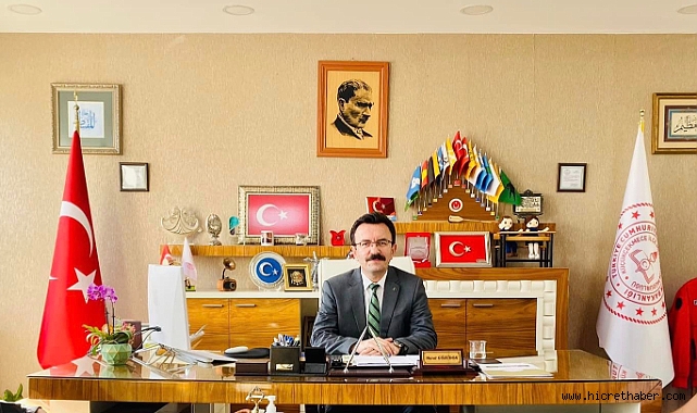Eğitim camiası, Küçükçekmece İlçe Milli Eğitim Müdürü'nün tutumundan rahatsız.