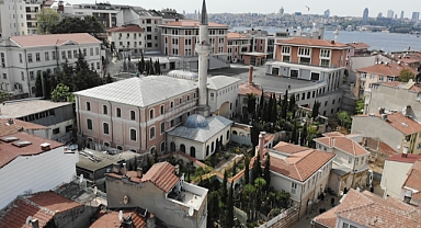 Hüdâyi Külliyesi Herkesi Bekliyor