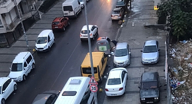 Küçükçekmece'de kaldırım işgali